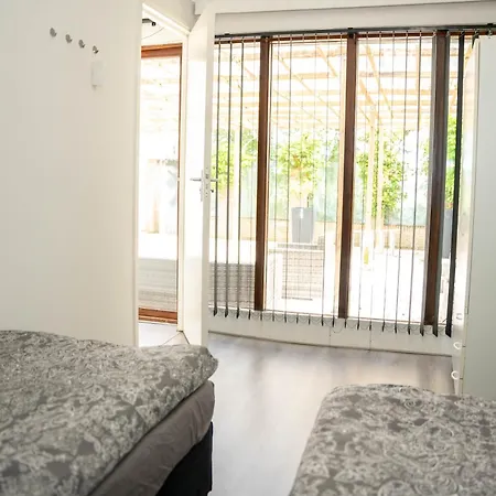Private And Spacious *